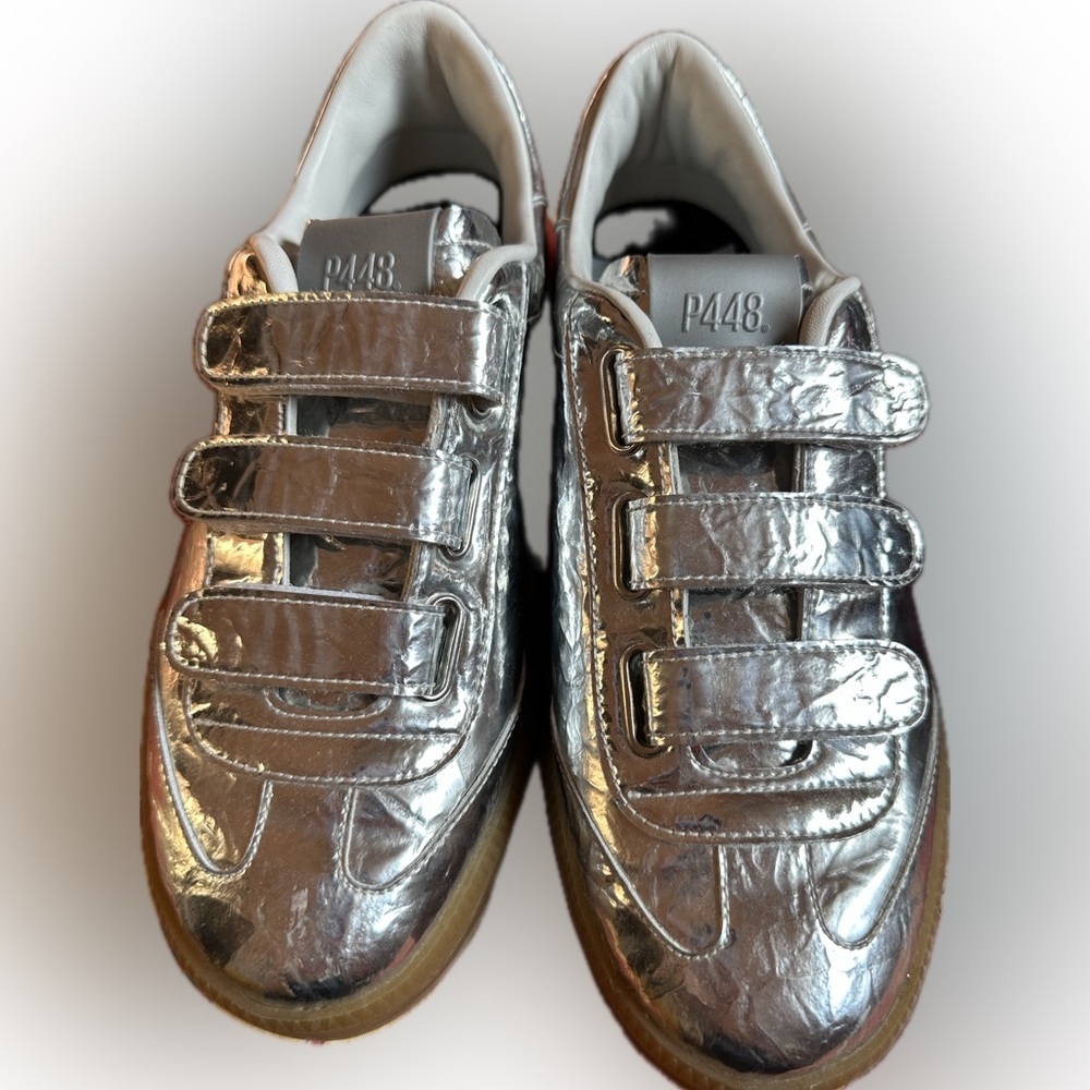 P448 | Monza Sneaker | Size 38 | Silver
From P448, feature: Metallic Leather